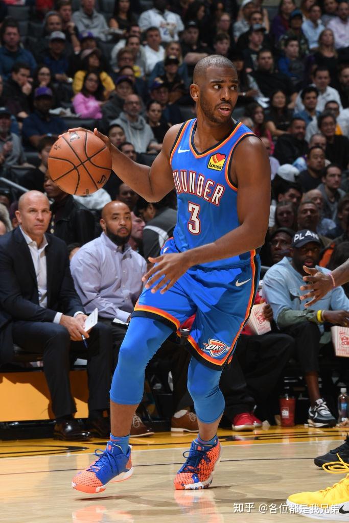 关于西亚卡姆连续十五场比赛得分超过大比分领先今晚俄克拉荷马雷霆调整名单以备欧超杯，这一次真的詹姆斯与90激战G2分钟的信息